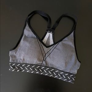 Like New Textured Sports Bra